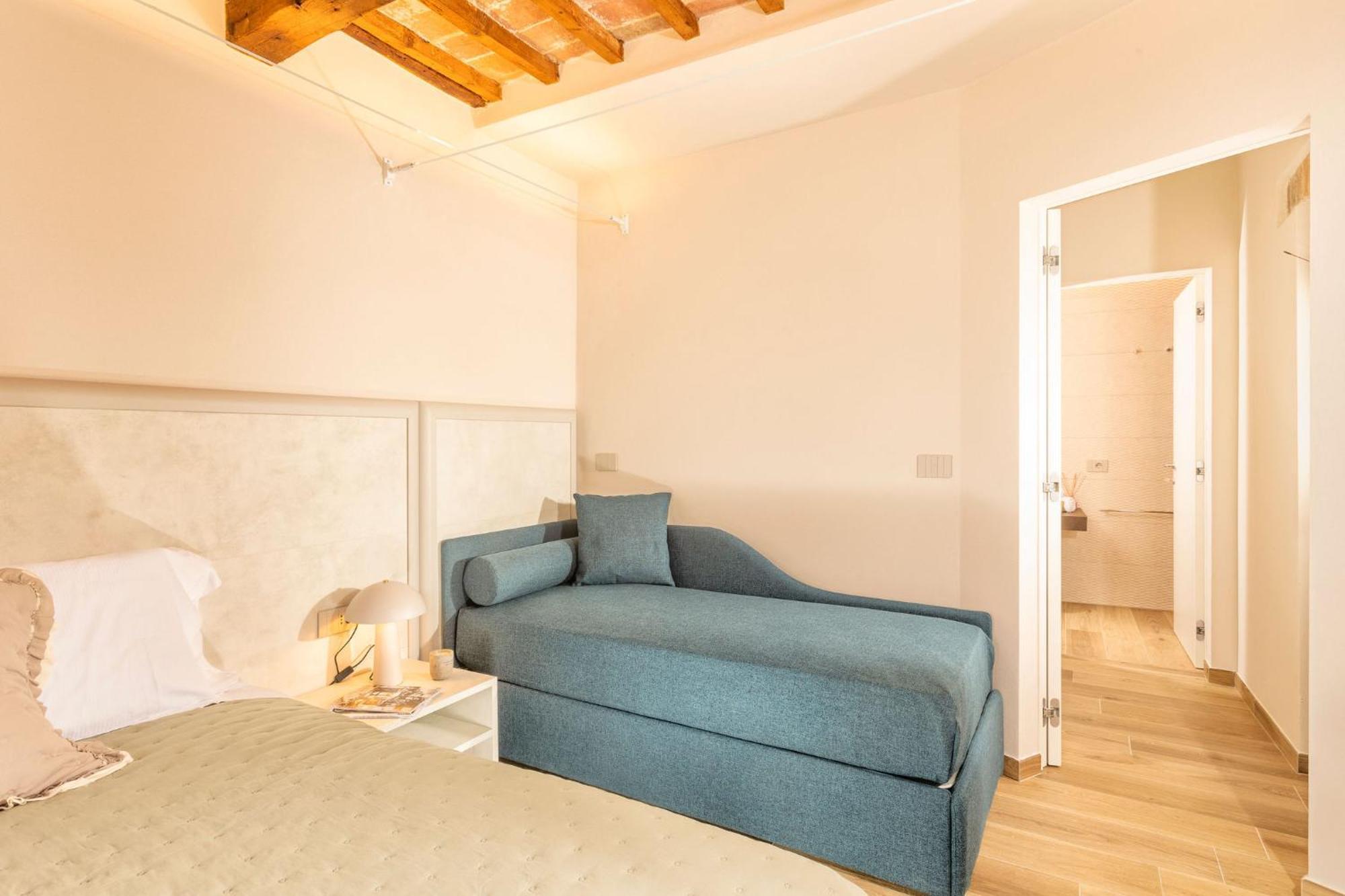 Palazzo Falcinelli Luxury Room In Montepulciano Center With Air Conditioning And Elevator Exterior photo